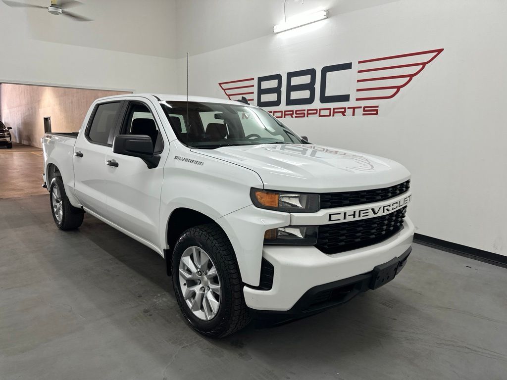Summit White 2022 Chevrolet Silverado 1500 Pickup Truck Four-Wheel Drive 8-Speed Automatic