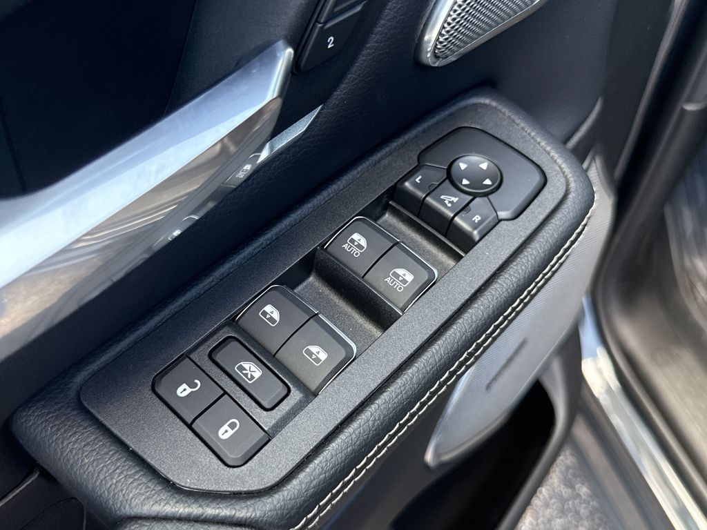 2026 Ram 1500 Laramie - 10