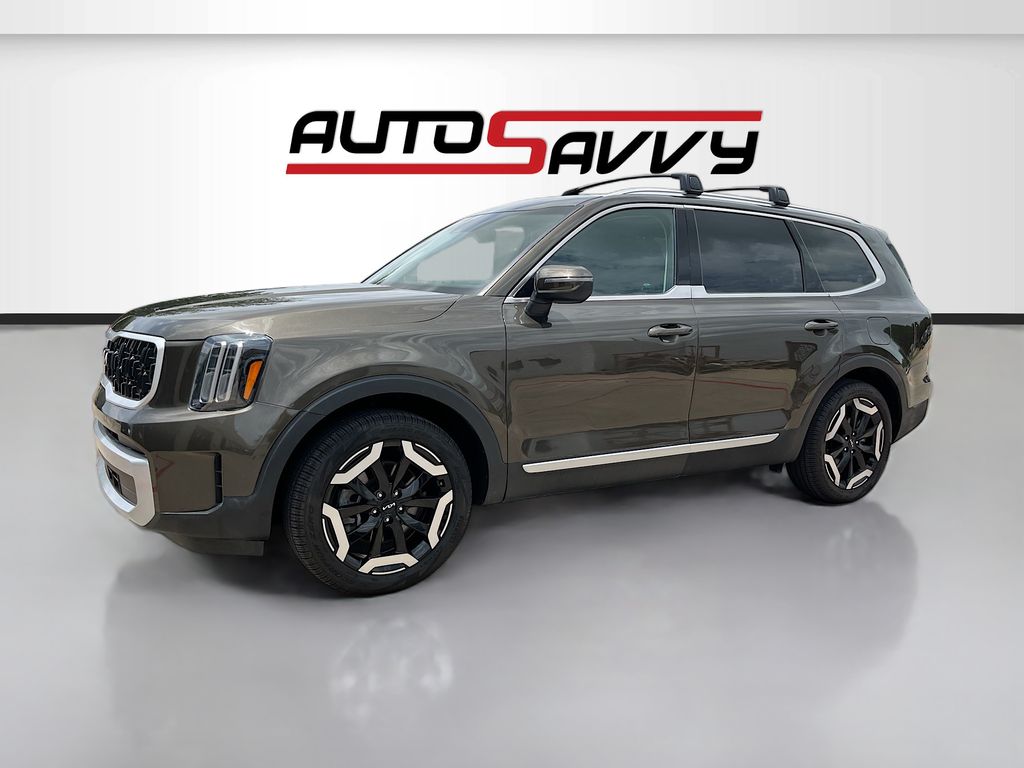 Used 2024 Green Kia EX image 3