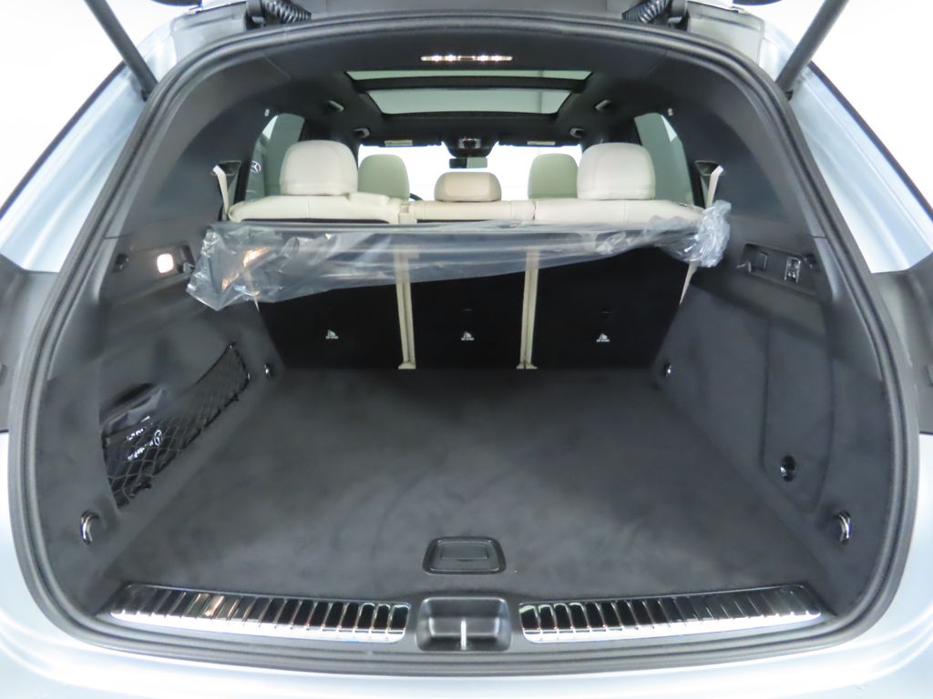 Thumbnail: 2026 Mercedes-Benz GLE - 30