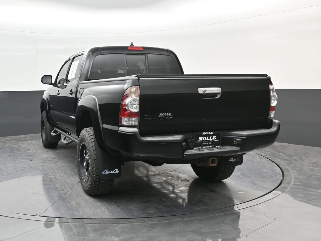 View vehicle photo 6