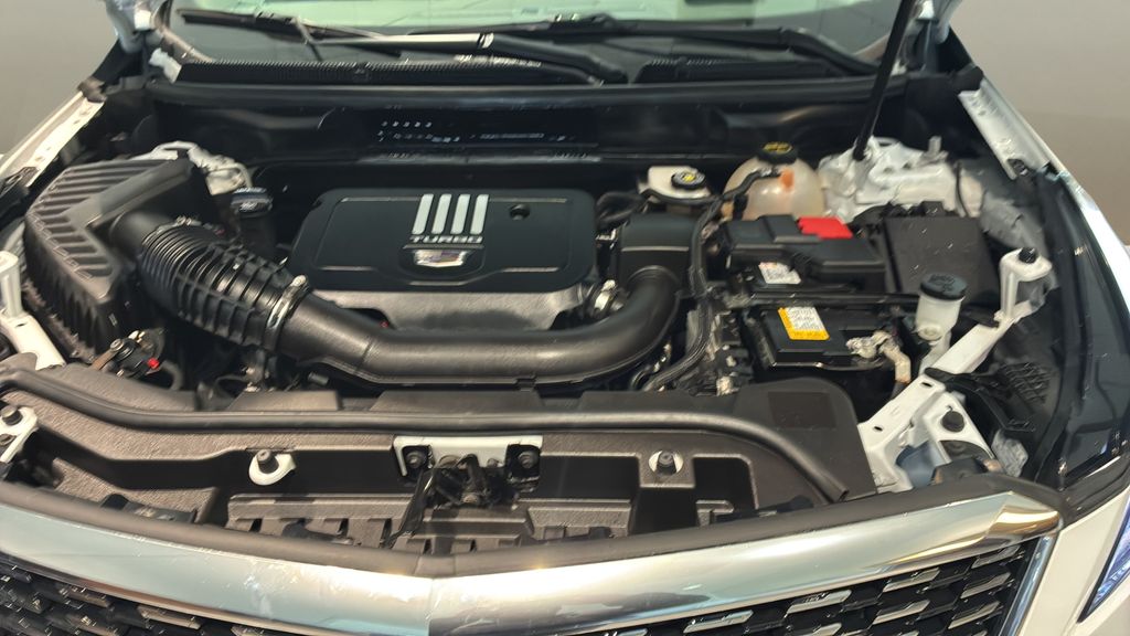 used 2024 Cadillac XT5 car, priced at $37,950