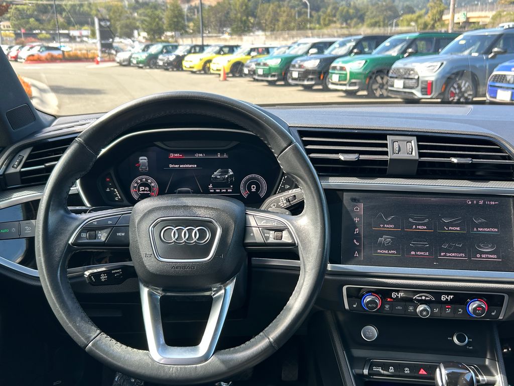 Thumbnail: 2020 Audi Q3 - 17