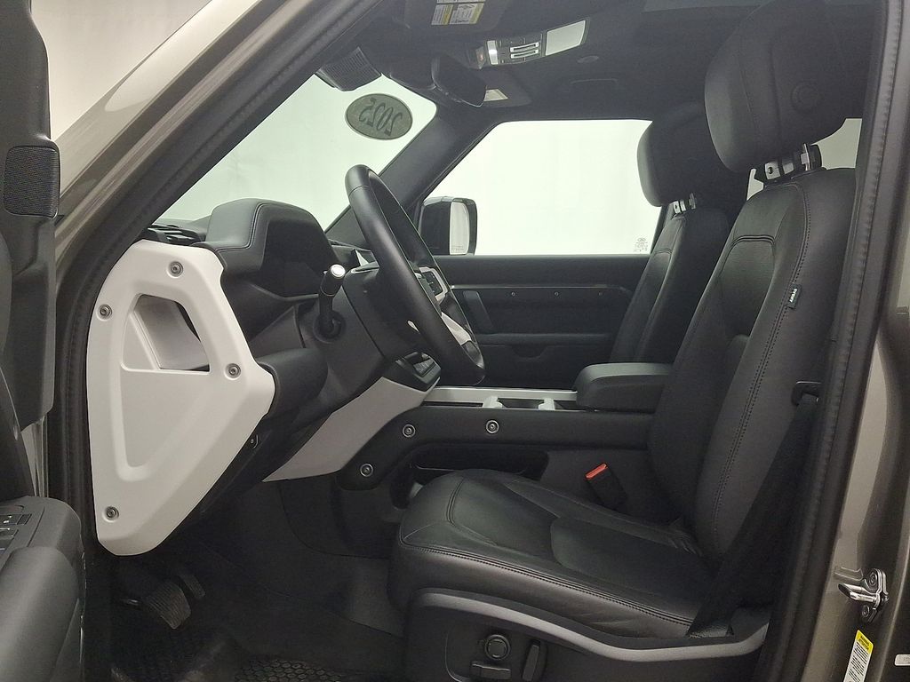 Thumbnail: 2025 Land Rover Defender - 13