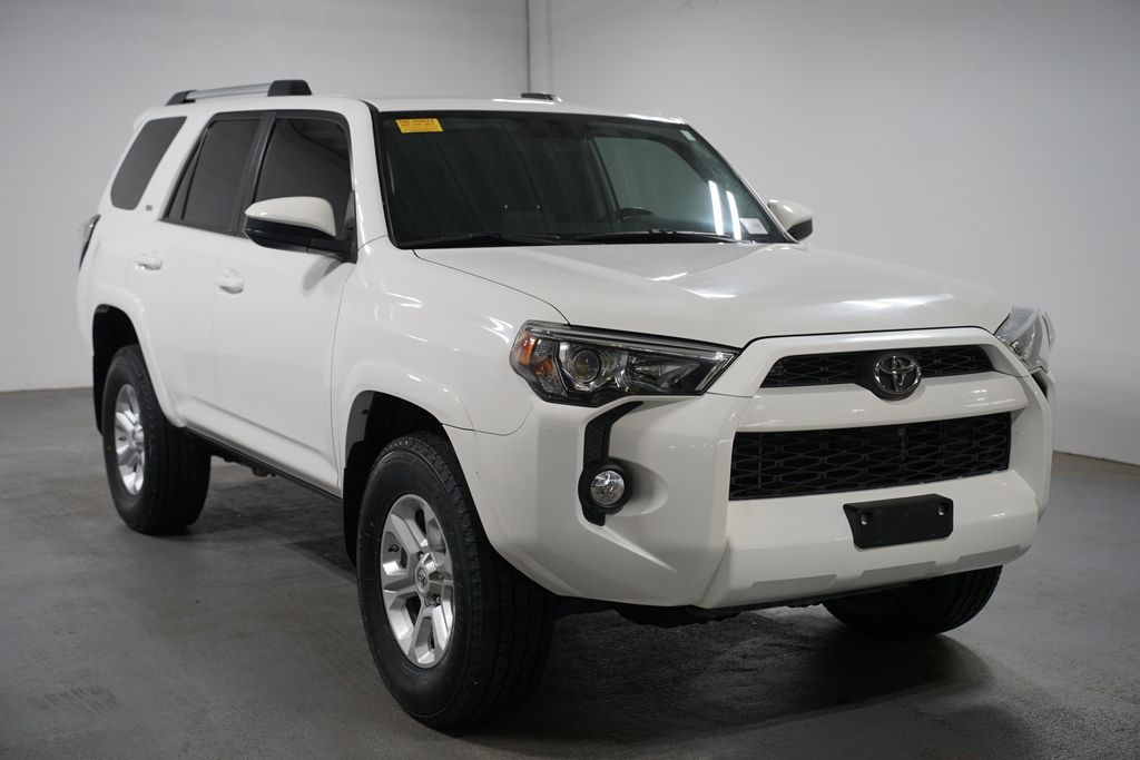 Thumbnail: 2019 Toyota 4Runner - 3