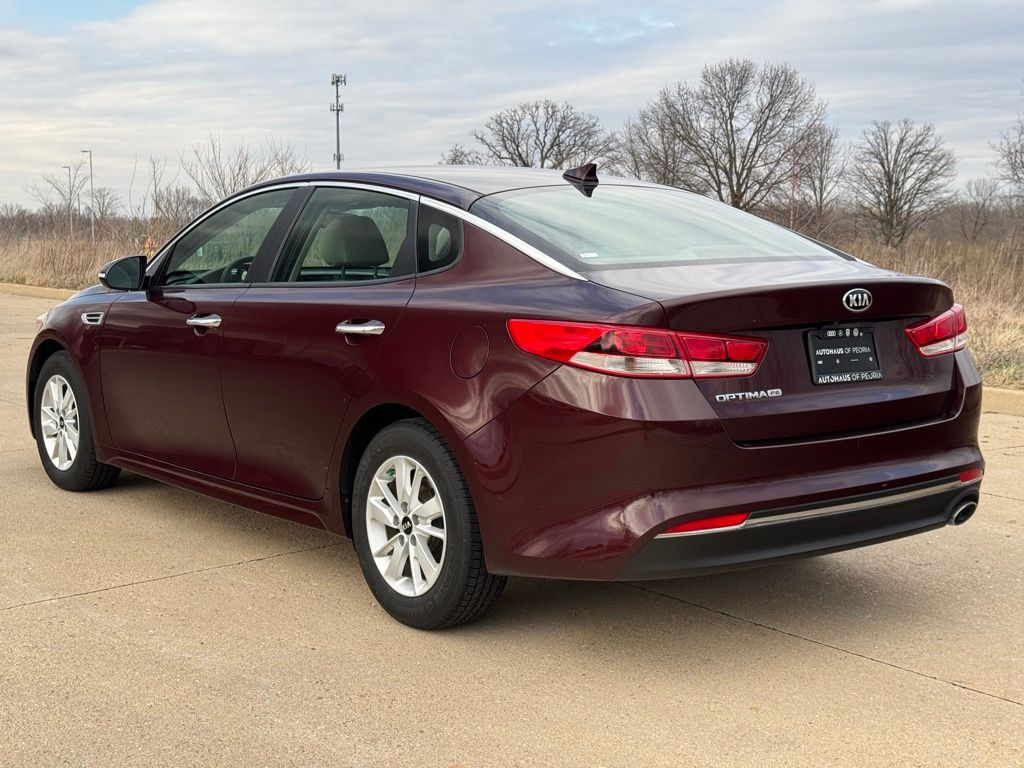 2016 Kia Optima LX photo
