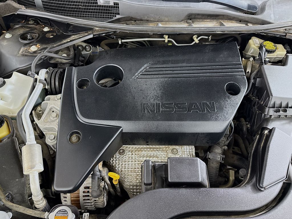 Thumbnail: 2017 Nissan Altima - 27