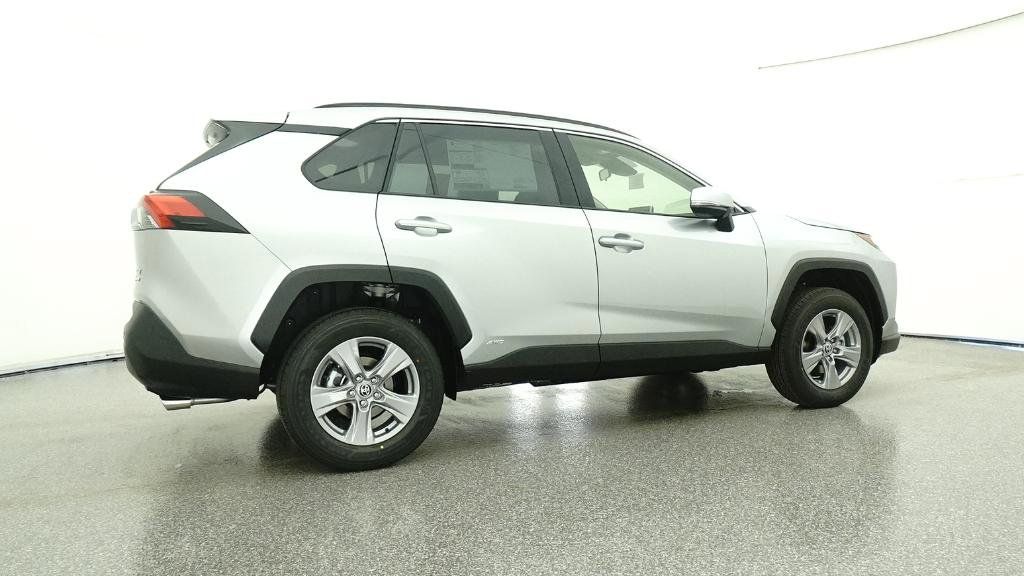 Thumbnail: 2025 Toyota RAV4 - 25