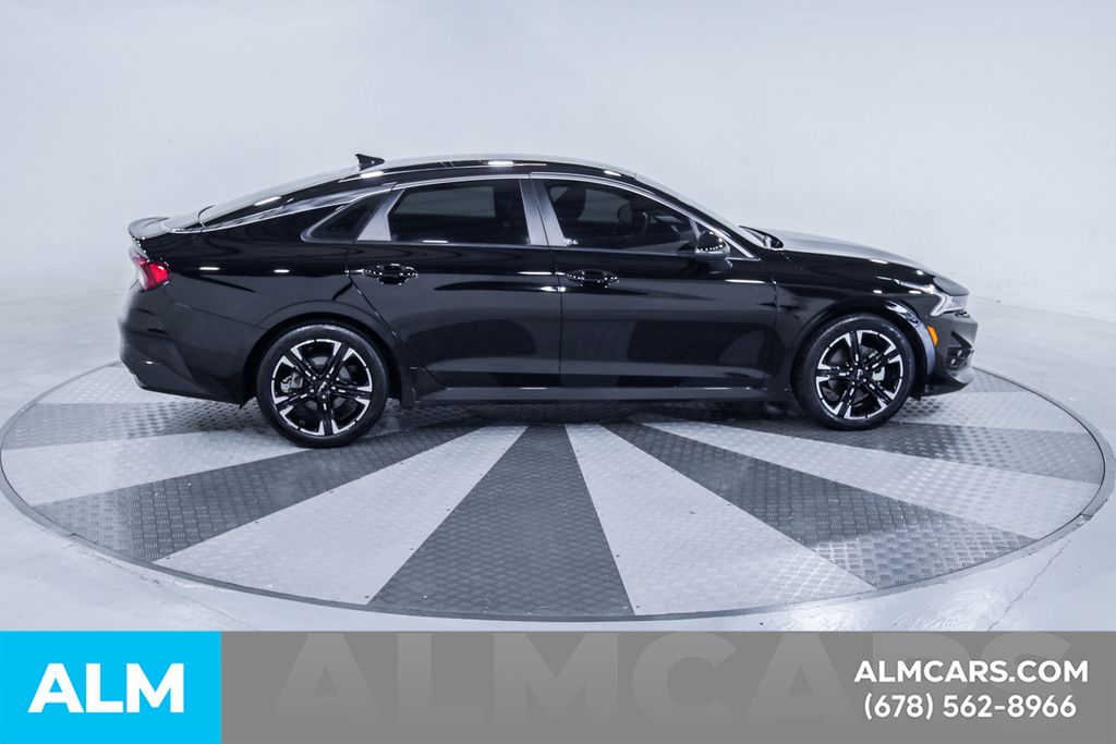 Used 2022 Black Kia GT-Line image 11