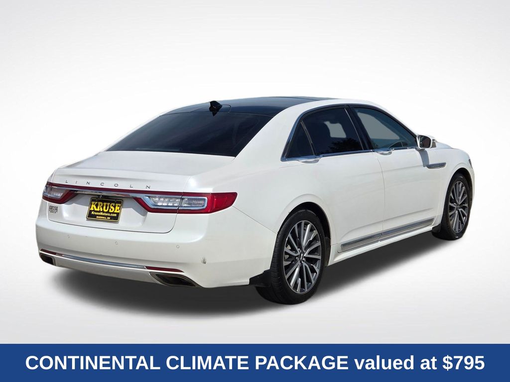 2019 Lincoln Continental Select