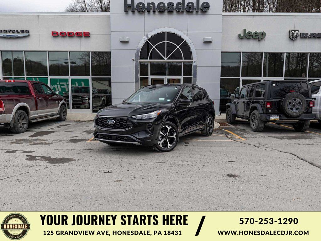 2025 Ford Escape Hybrid ST-Line Elite AWD