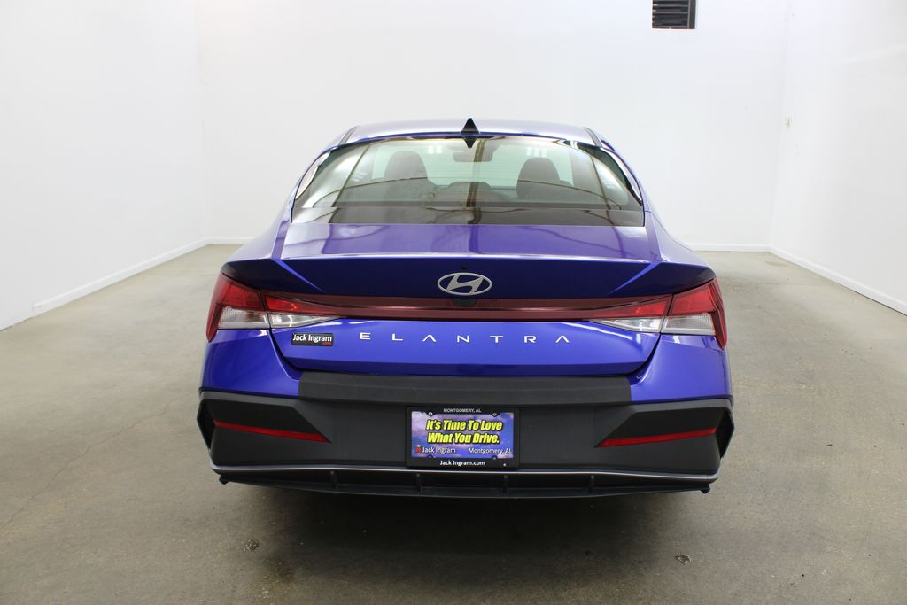 used 2024 Hyundai Elantra car