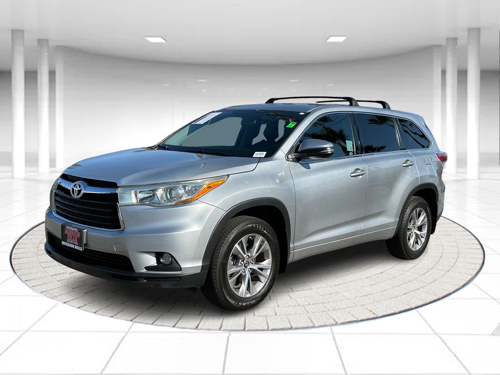 2016 Toyota Highlander LE Plus V6