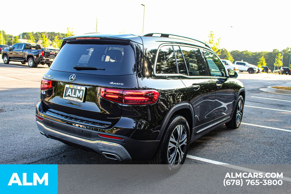 Used 2024 Black Mercedes-Benz GLB 250 image 5