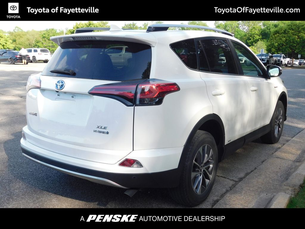 2018 Toyota RAV4 XLE 4