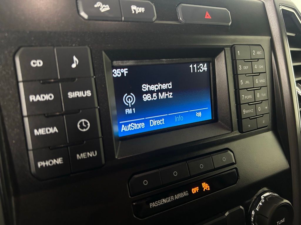 Used 2016 Brown Ford XLT image 3