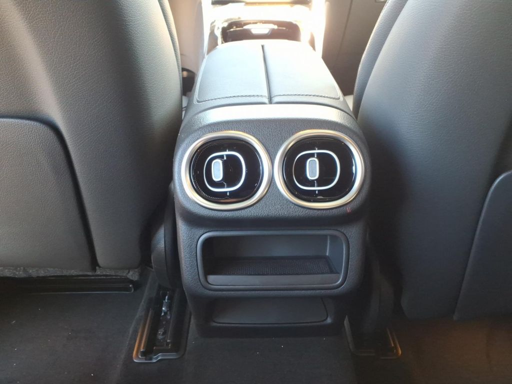 New 2026 Black Mercedes-Benz GLC 300 image 27