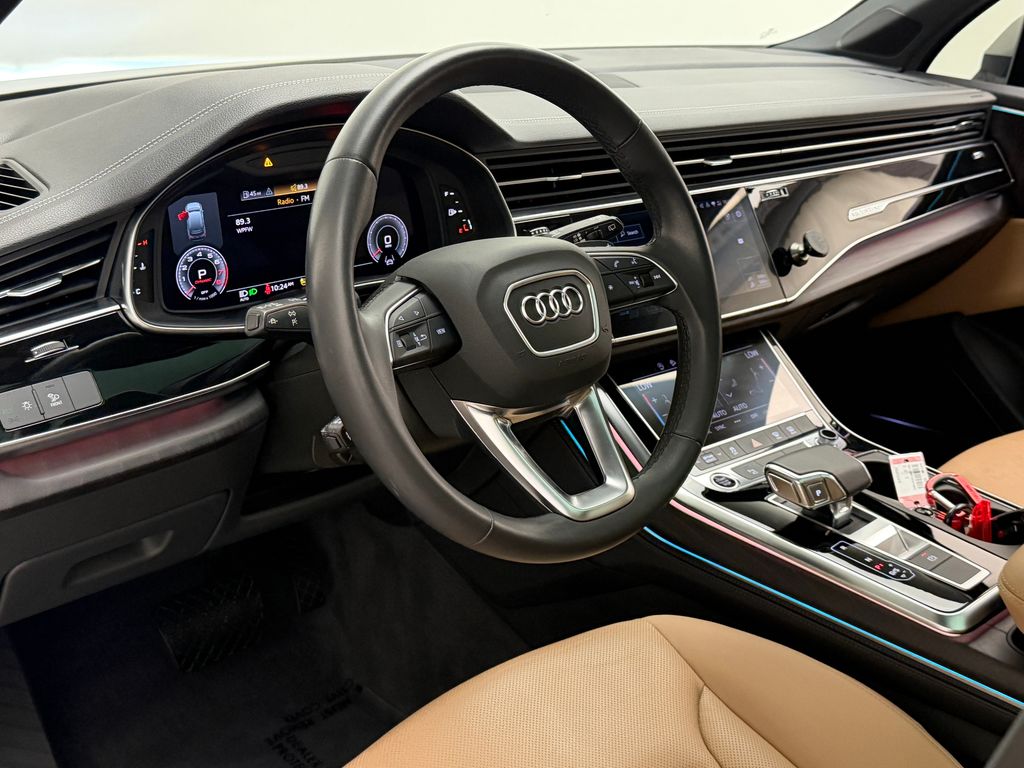 Thumbnail: 2023 Audi Q7 - 26