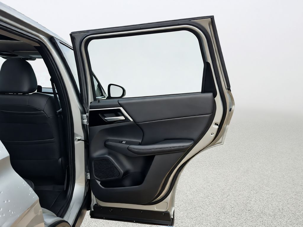 2024 Mitsubishi Outlander PHEV SE Silver at DeMontrond Gulf Freeway