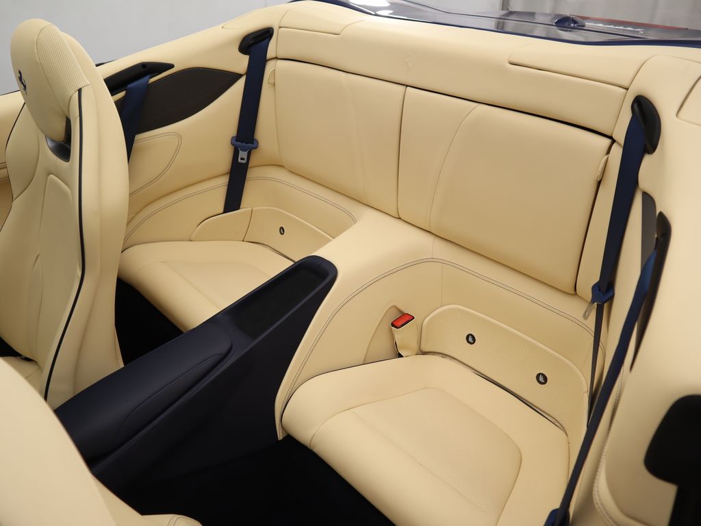 2023 Ferrari Portofino  30