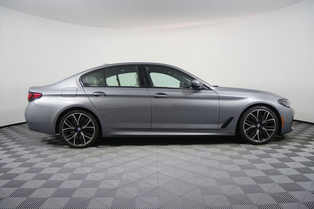 Thumbnail: 2023 BMW 5 Series - 2