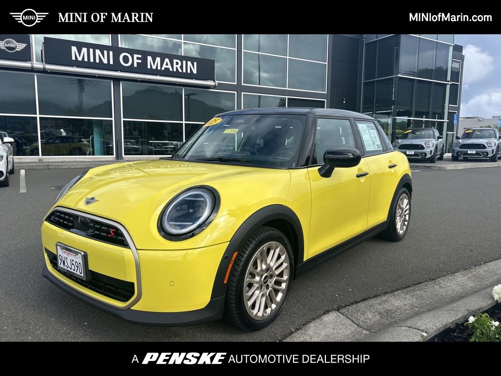 Sunny Side Yellow 2025 MINI Cooper S Signature Trim 4-door Hatchback Hatchback Front-Wheel Drive 7-Speed Automatic