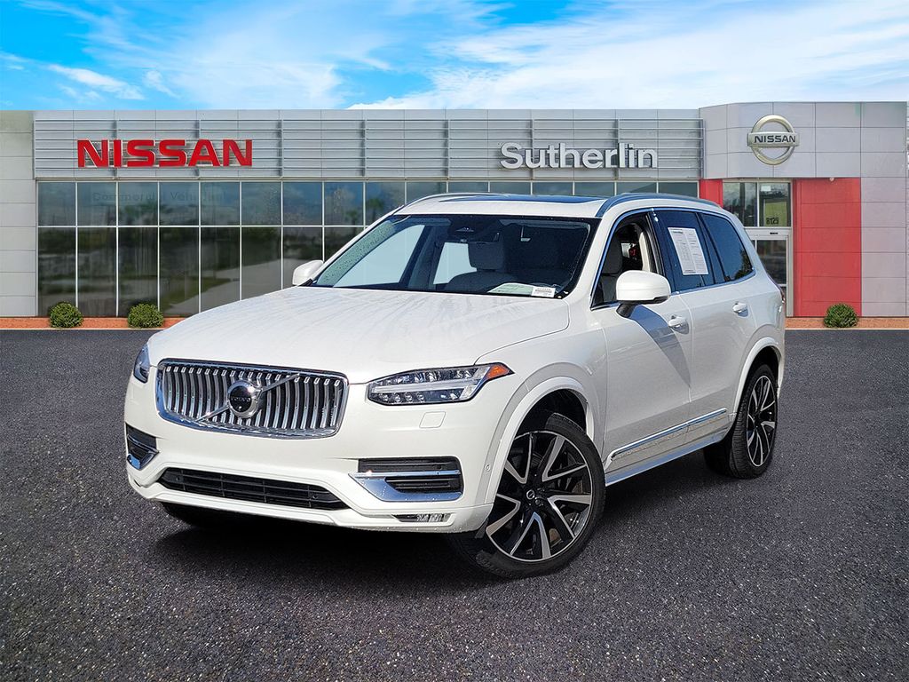 2023 Volvo XC90 B6 Plus Bright Theme 6-Passenger AWD