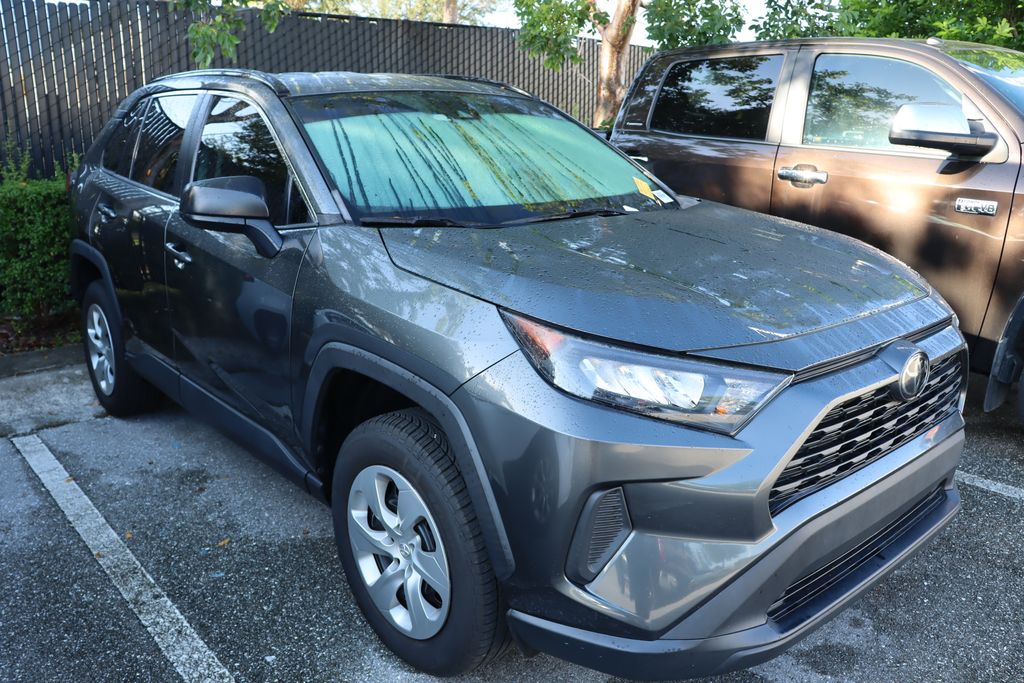Thumbnail: 2021 Toyota RAV4 - 6