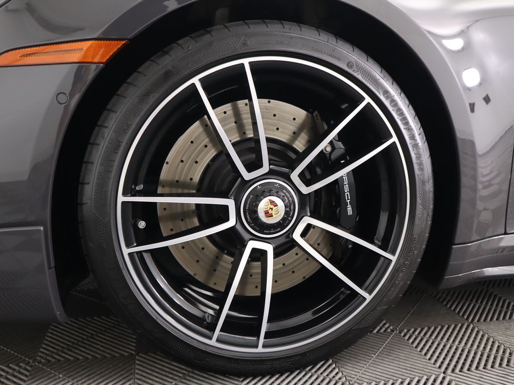 2022 Porsche 911 Turbo 29