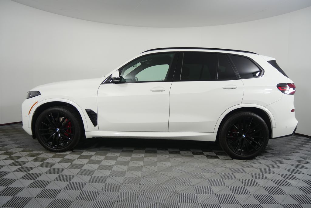 Thumbnail: 2024 BMW X5 - 6