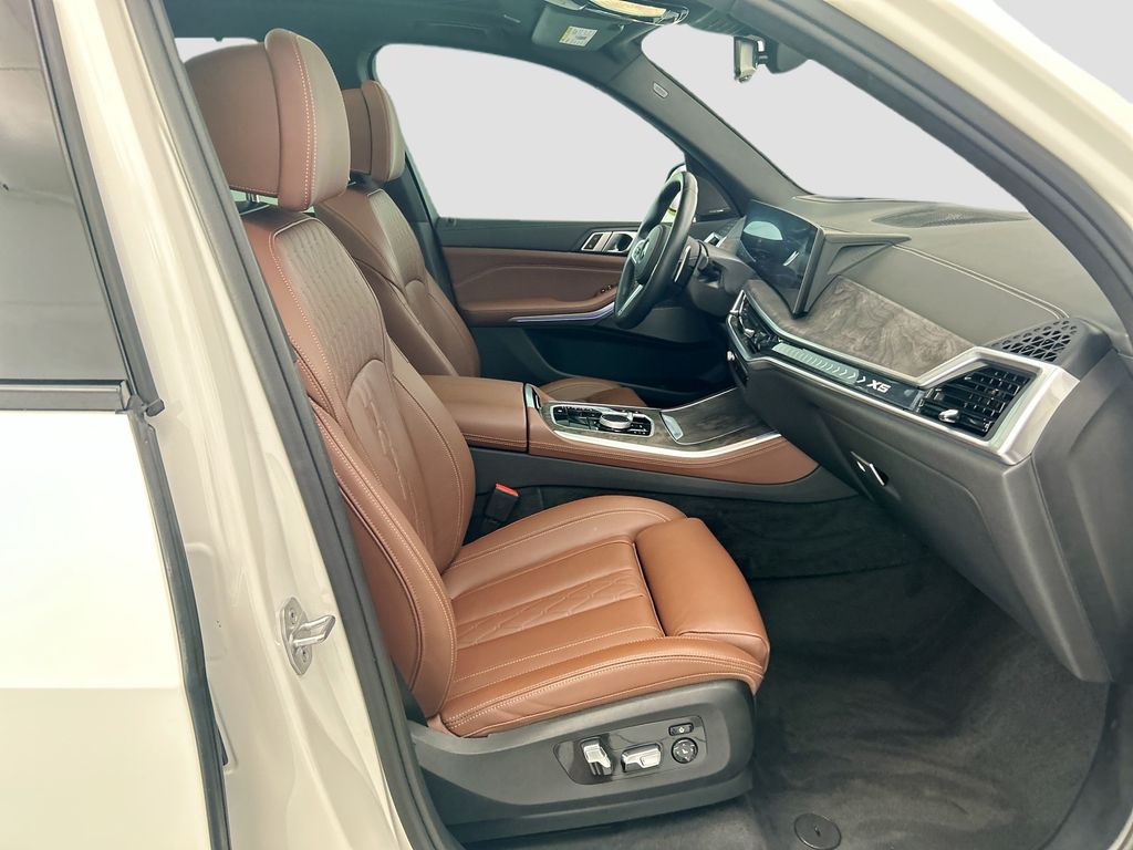 Thumbnail: 2024 BMW X5 - 19