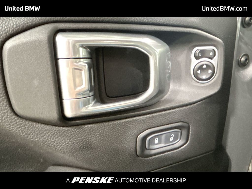 Thumbnail: 2021 Jeep Wrangler - 11