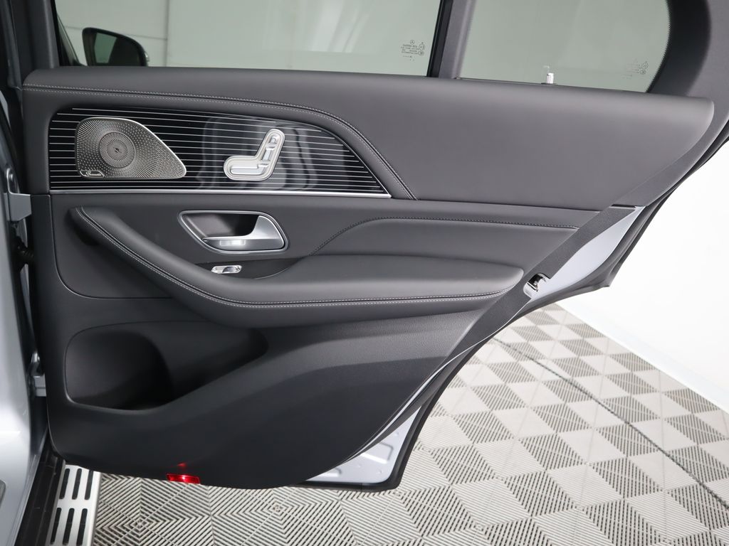 Thumbnail: 2026 Mercedes-Benz GLE - 28