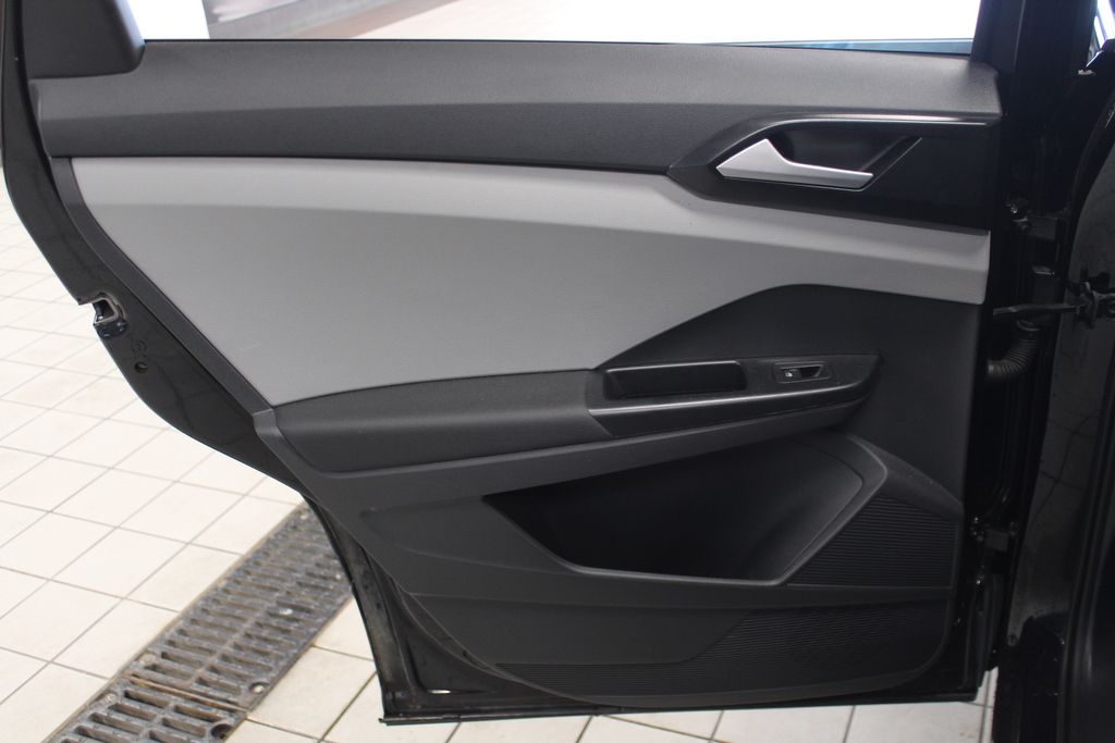 Thumbnail: 2023 Volkswagen Taos - 21