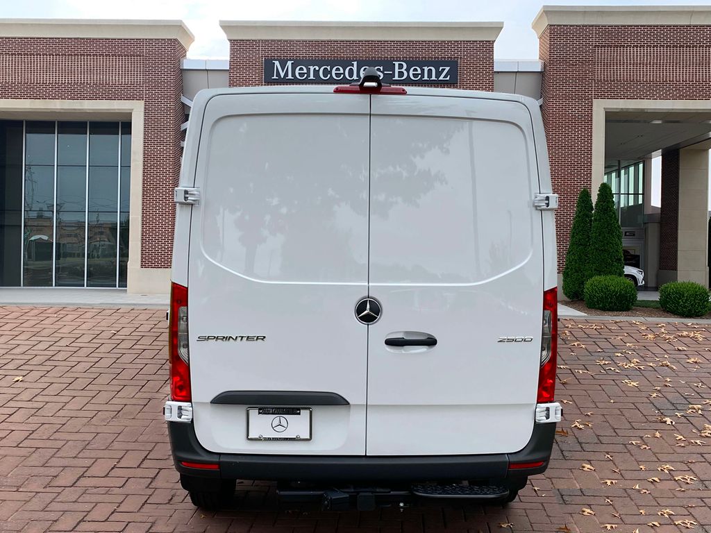 2025 Mercedes-Benz Sprinter 2500 5