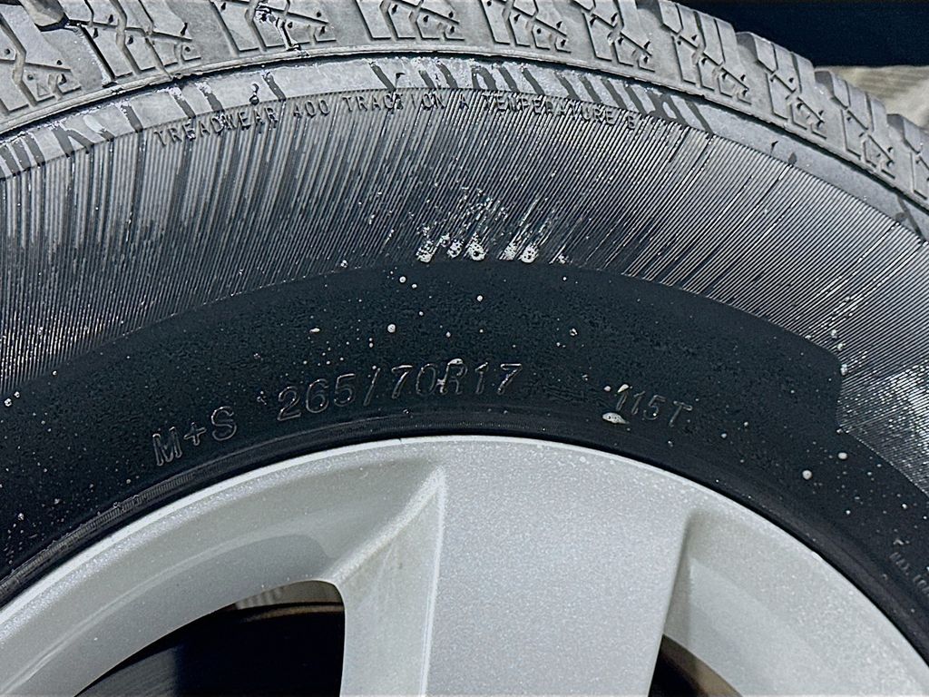 Used 2020 Silver Ram SLT image 32