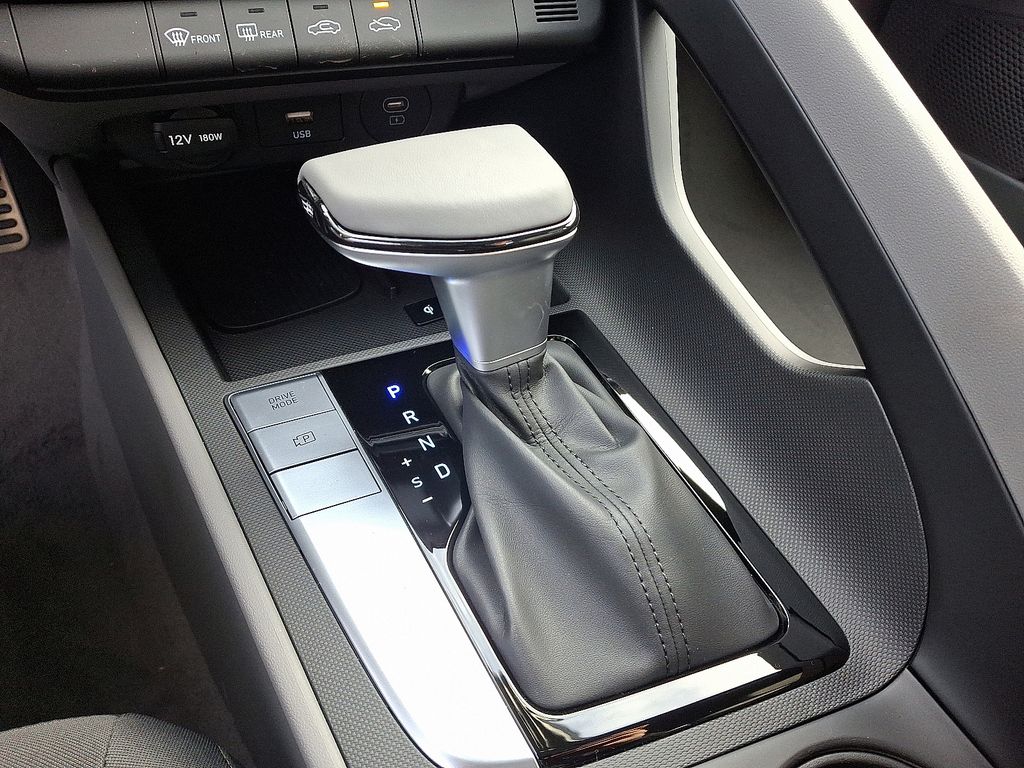 Thumbnail: 2025 Hyundai Elantra - 9