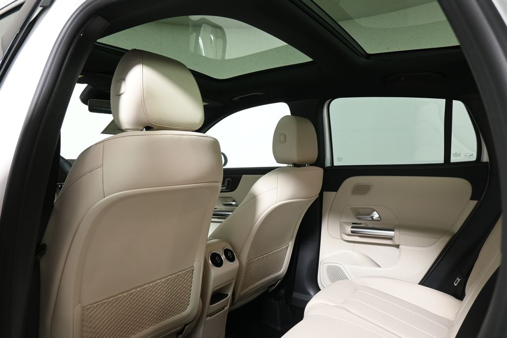 Thumbnail: 2026 Mercedes-Benz GLA - 26