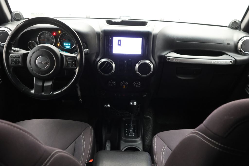 Thumbnail: 2013 Jeep Wrangler - 14