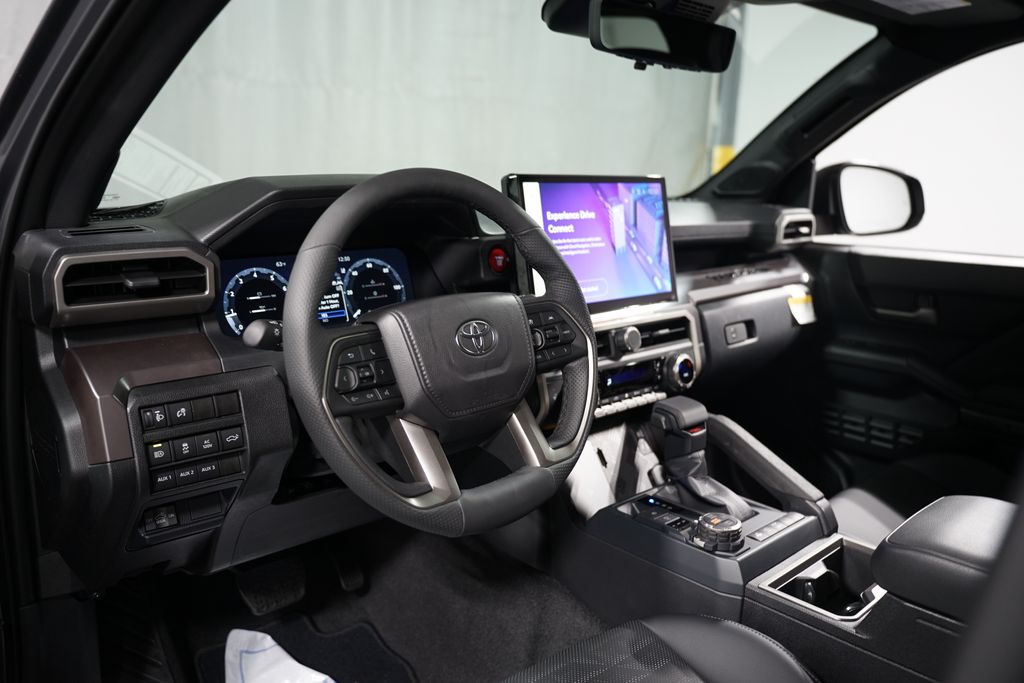 2025 Toyota Tacoma TRD Off-Road 12
