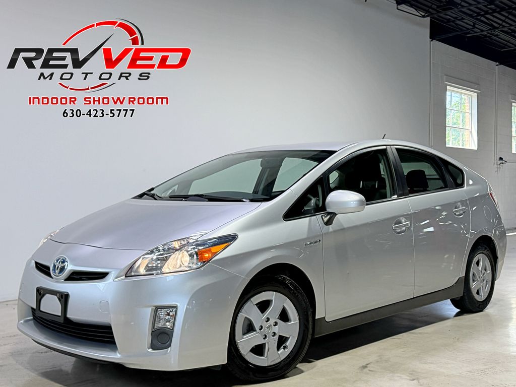 Classic Silver Metallic 2011 Toyota Prius Hatchback Front-Wheel Drive Continuously Variable Transmission