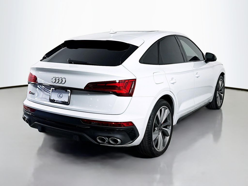 Thumbnail: 2022 Audi SQ5 - 5