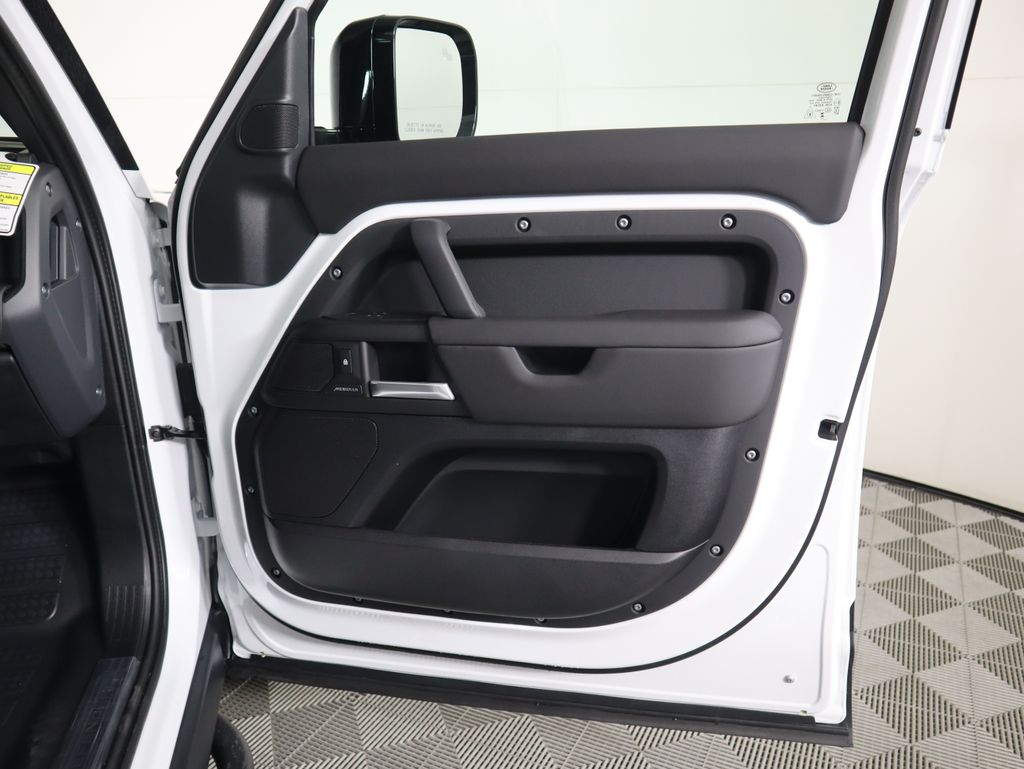 Thumbnail: 2026 Land Rover Defender - 25