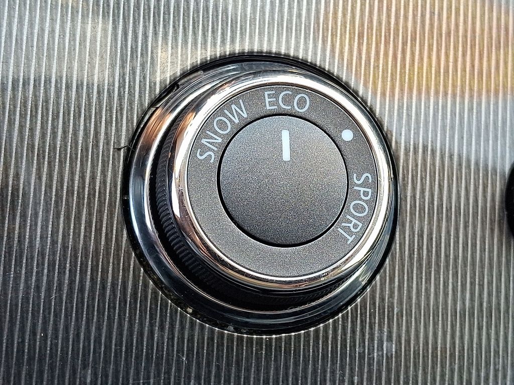 2020 INFINITI QX60 — photo 26