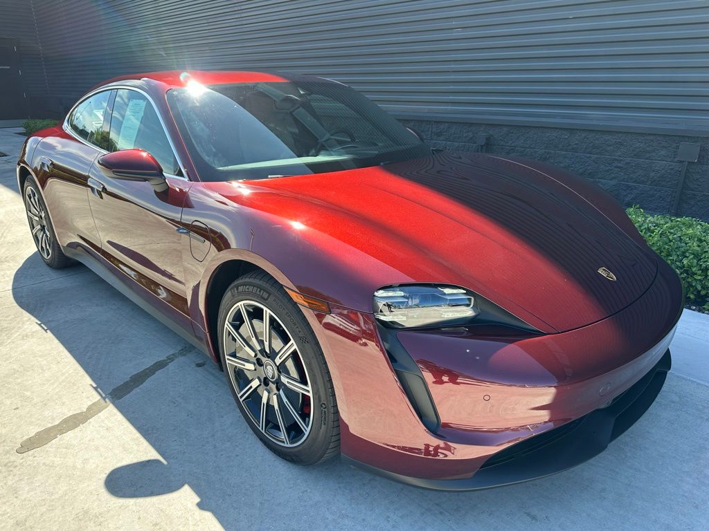 Thumbnail: 2021 Porsche Taycan - 10