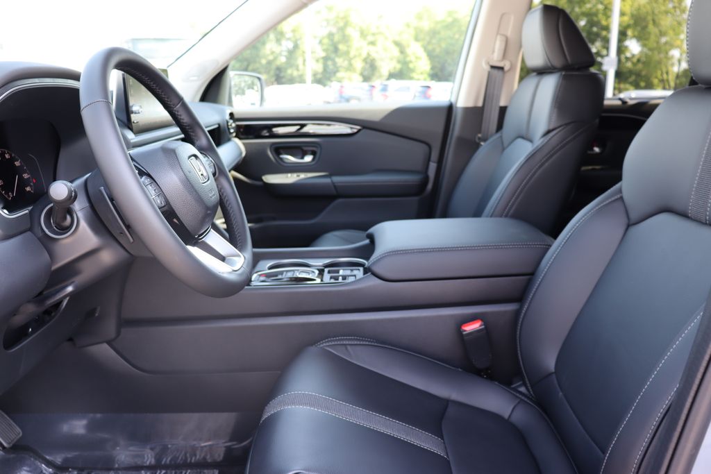 Thumbnail: 2025 Honda Pilot - 32