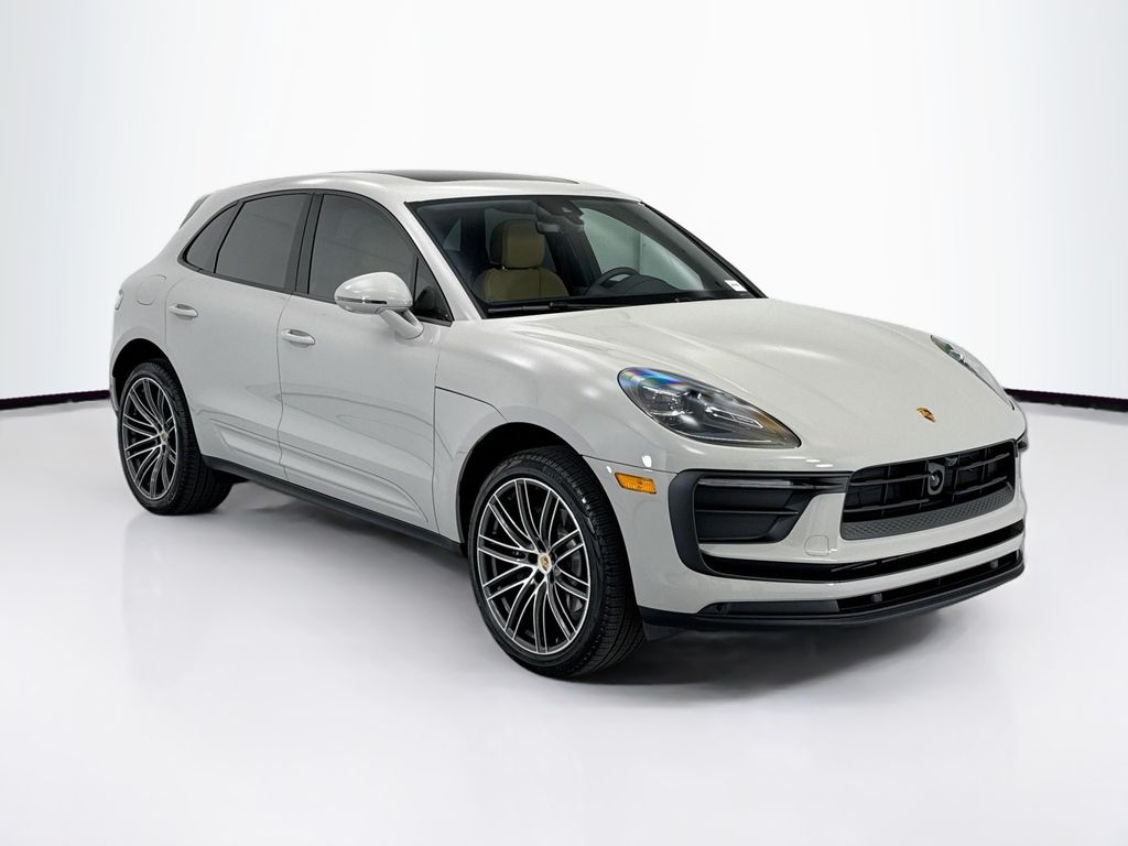 Thumbnail: 2026 Porsche Macan - 9