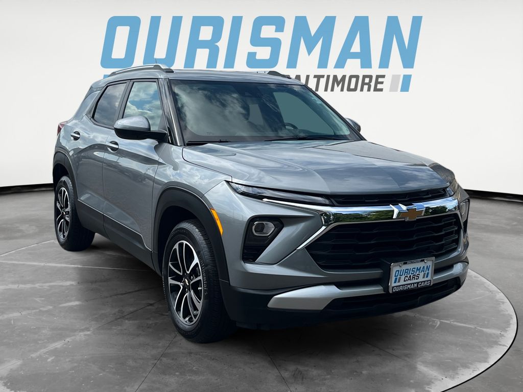 Sterling Gray Metallic 2026 Chevrolet Trailblazer SUV / Crossover Four-Wheel Drive 9-Speed Automatic