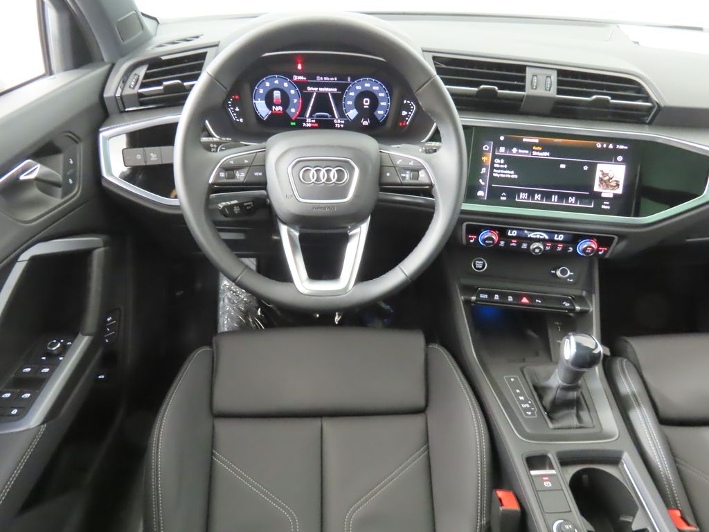 2024 Audi Q3  13