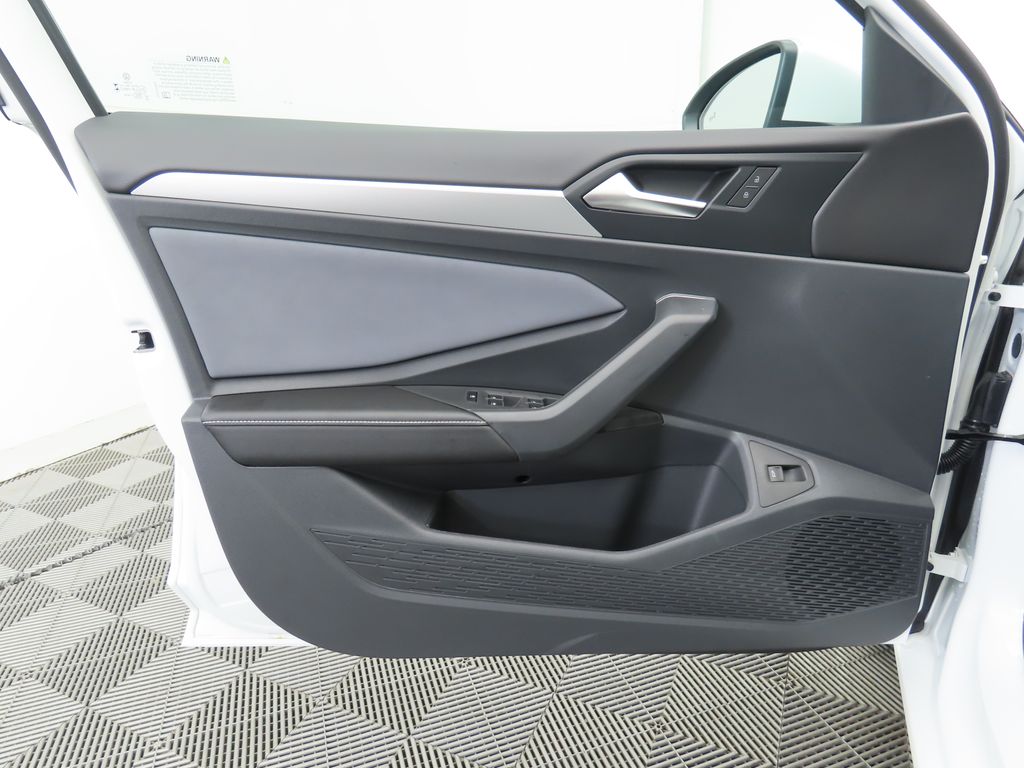 Thumbnail: 2026 Volkswagen Jetta - 24